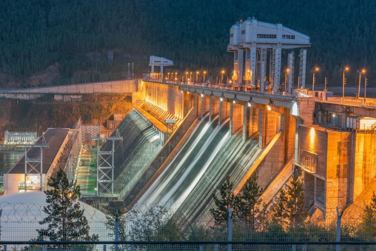 Hydroelectric Power: The Sustainable Future You Need to Know 