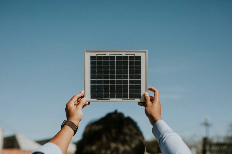 Solar Energy Anywhere, Anytime: The Portable Power of Solar Panels 